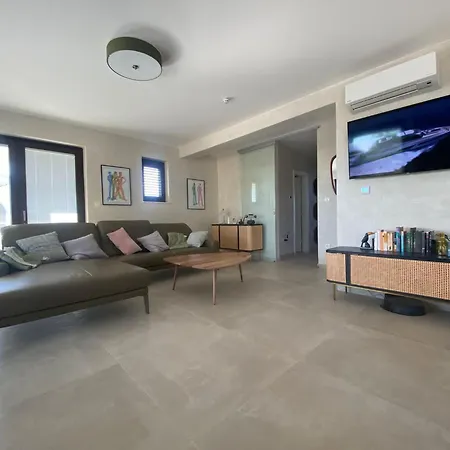 Luxury 