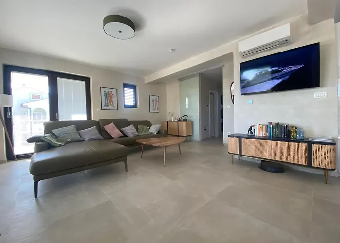 Luxury 
